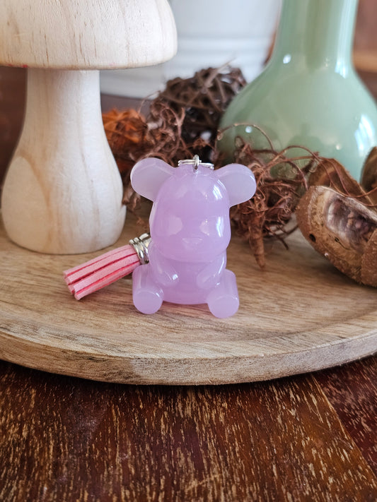 Porte-clé Ours en Résine – Charme et Originalité à Emporter !