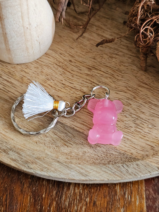 Porte-clé Ours en Résine – Charme et Originalité à Emporter !
