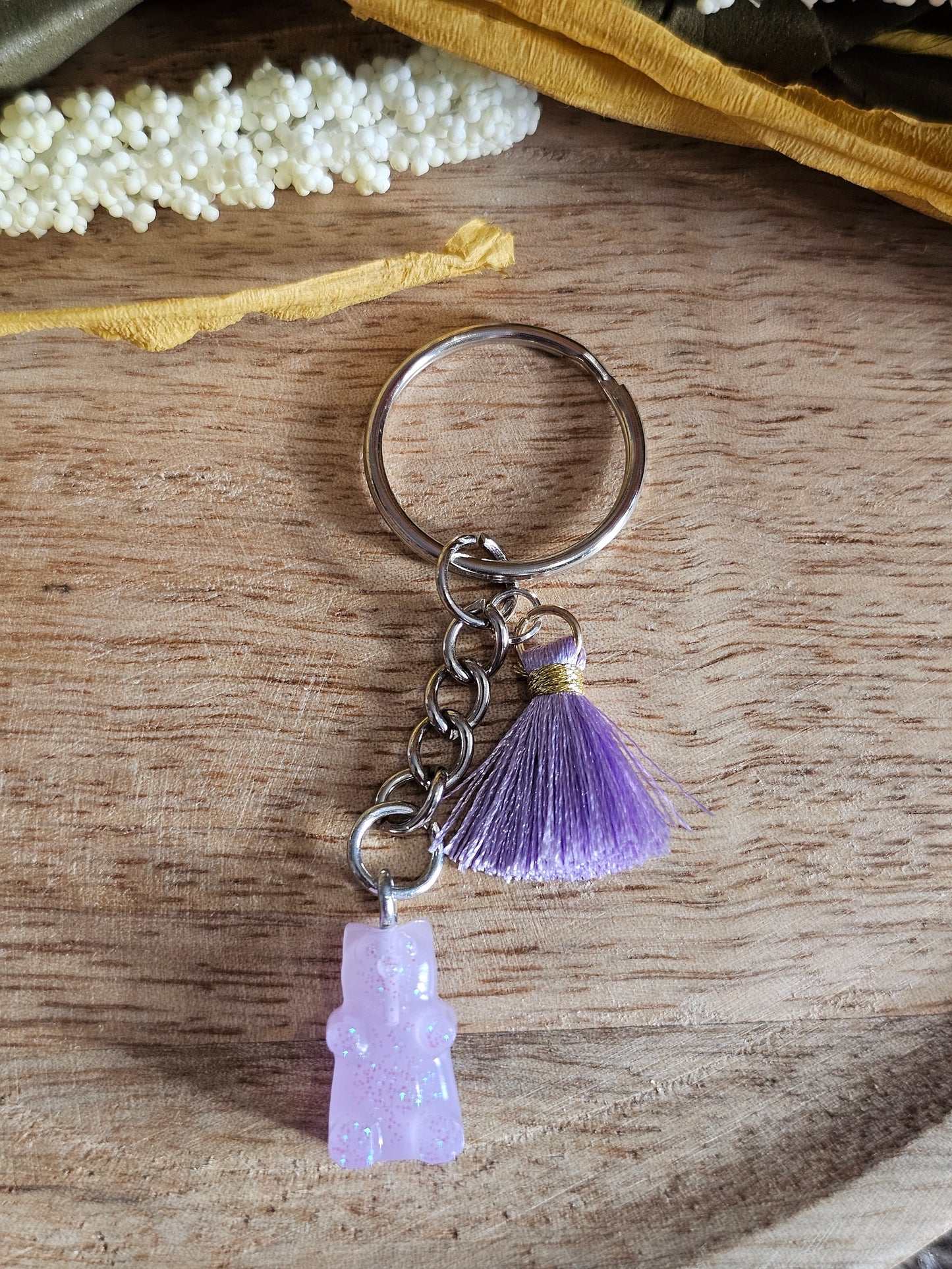 Porte-clé Ours en Résine – Charme et Originalité à Emporter !