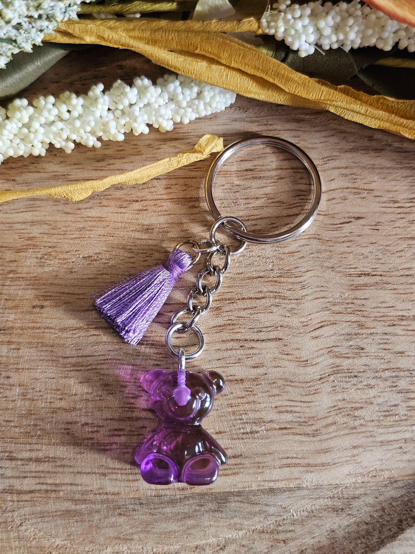 Porte-clé Ours en Résine – Charme et Originalité à Emporter !