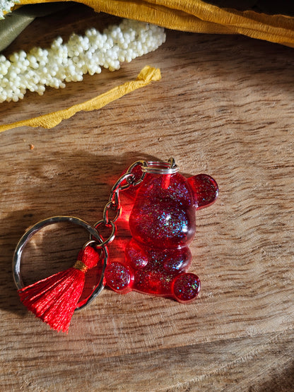 Porte-clé Ours en Résine – Charme et Originalité à Emporter !