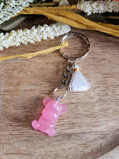 Porte-clé Ours en Résine – Charme et Originalité à Emporter !
