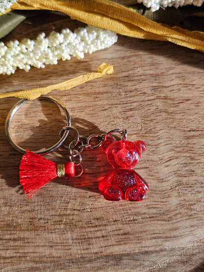 Porte-clé Ours en Résine – Charme et Originalité à Emporter !